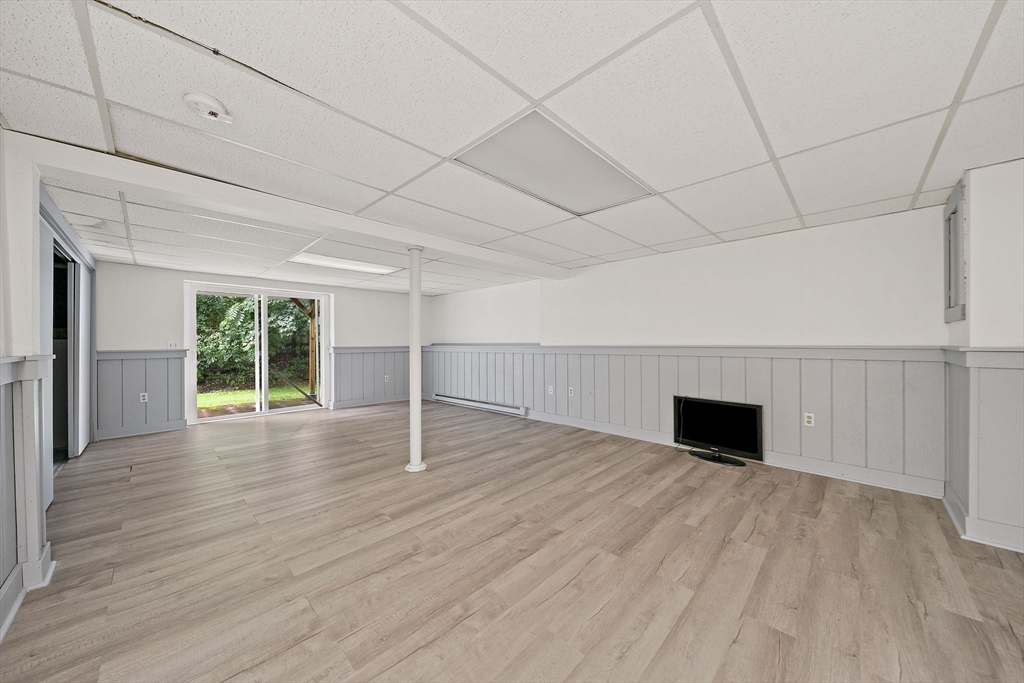 18 Cedar Sq # 18 Property Photo 15