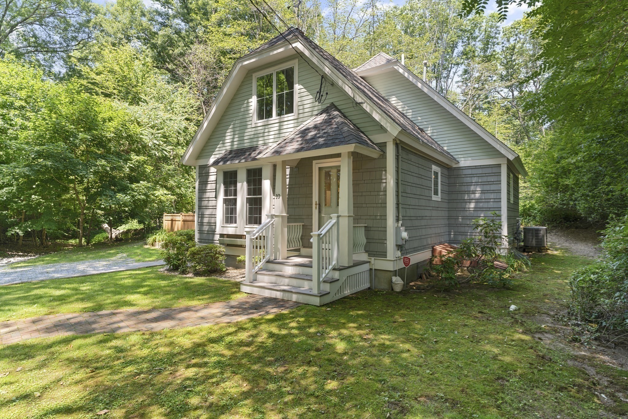 10 Mayflower Path Property Photo 3