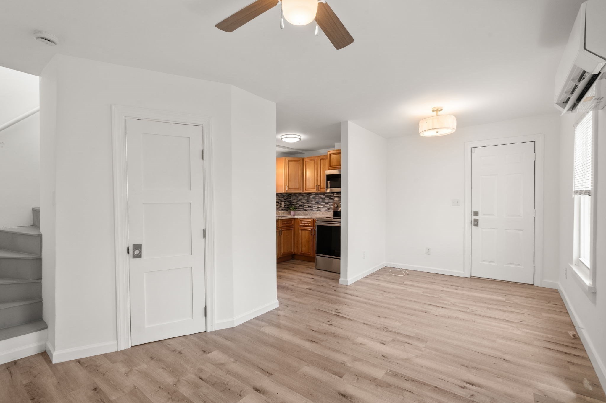 42 Riverside Ave Property Photo 5