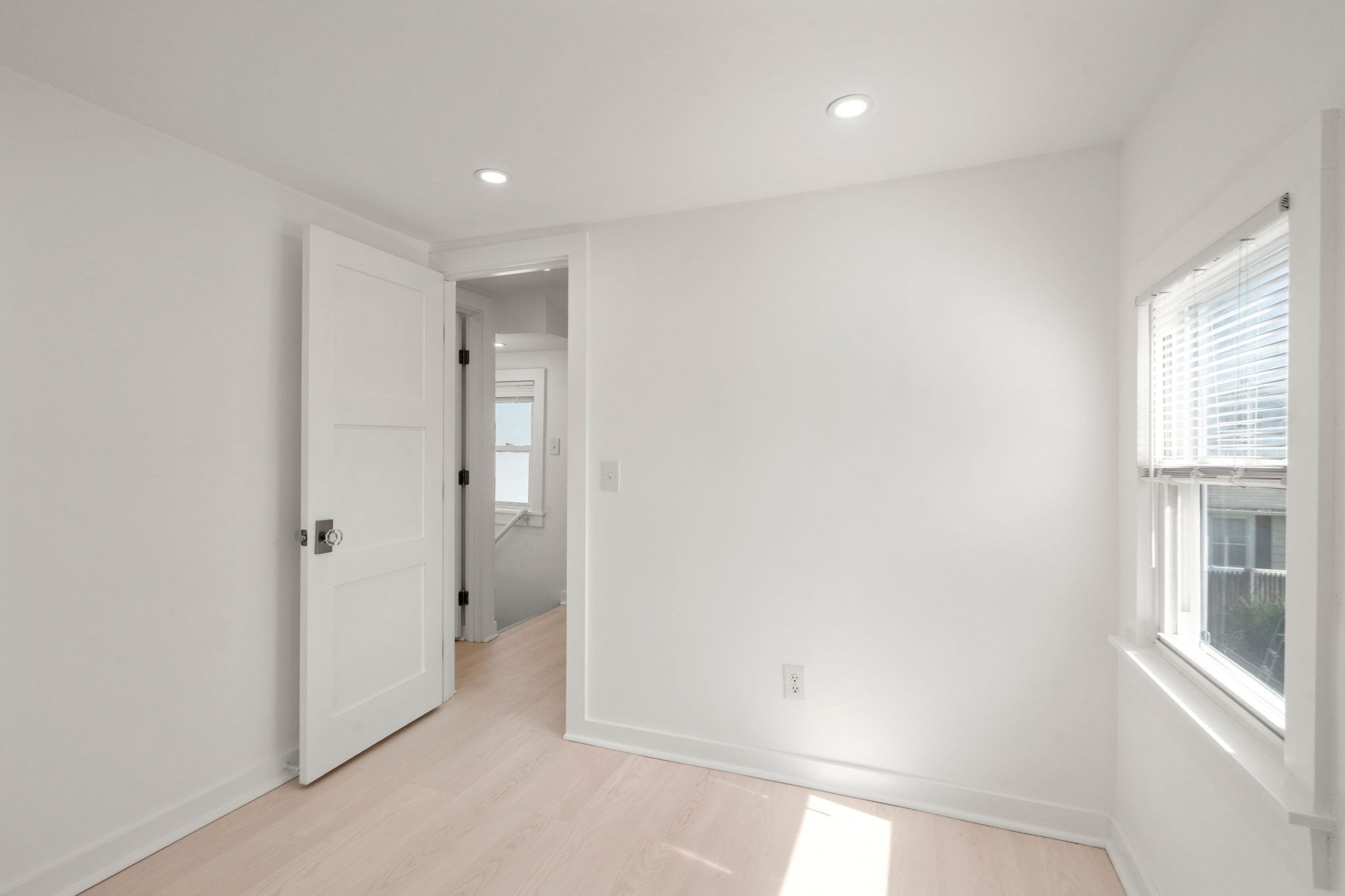 42 Riverside Ave Property Photo 16