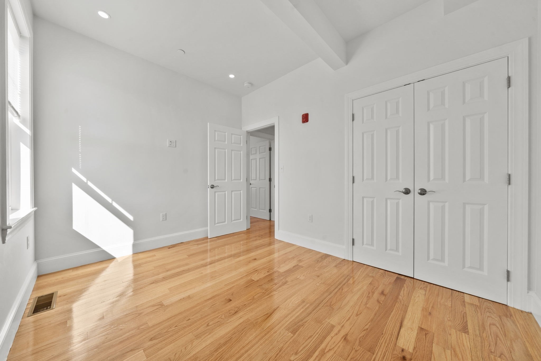 79 Temple St # 2 Property Photo 13