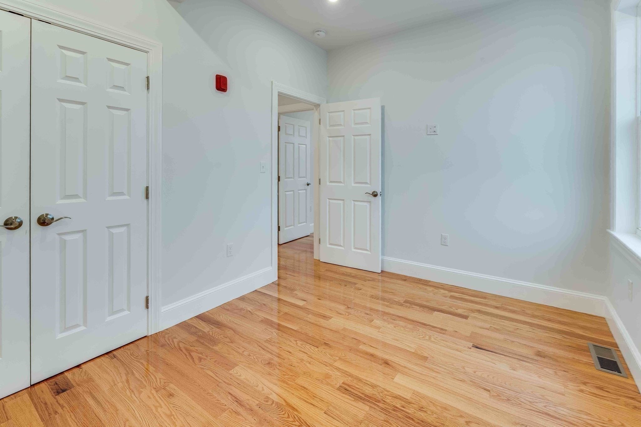 79 Temple St # 2 Property Photo 19