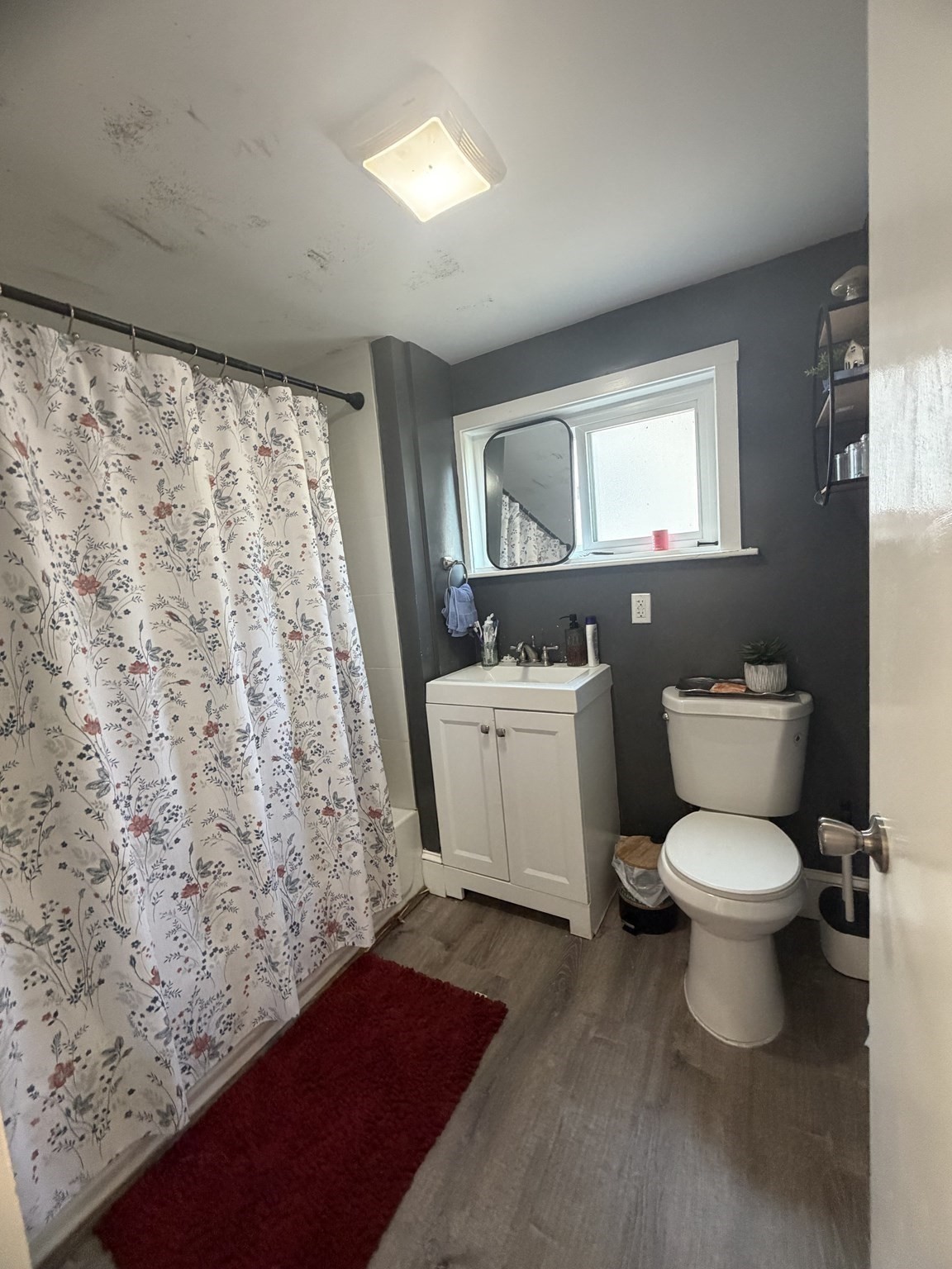 70 Robinson St Property Photo 16