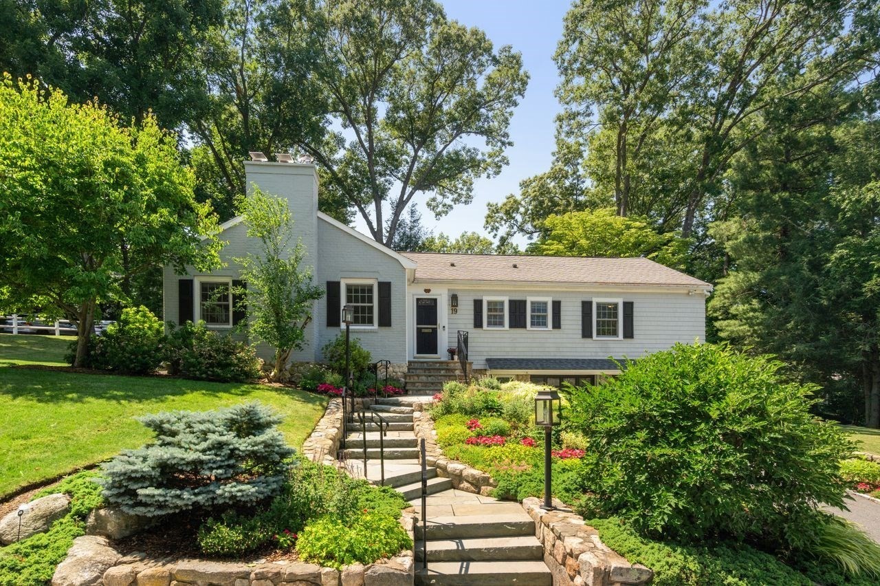 19 Druid Hill Rd Property Photo 2