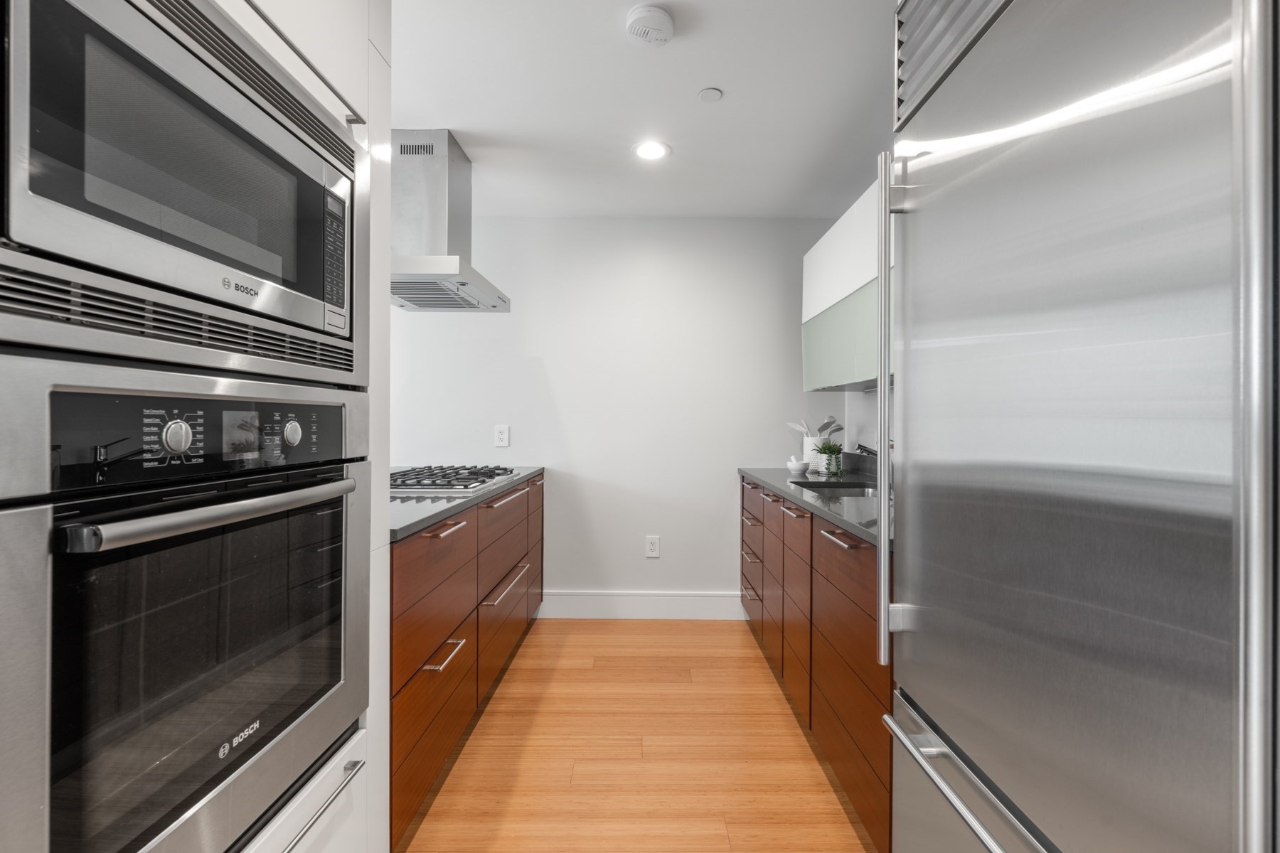 45 Province St # 1806 Property Photo 7