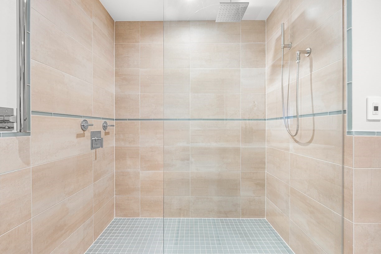 45 Province St # 1806 Property Photo 22