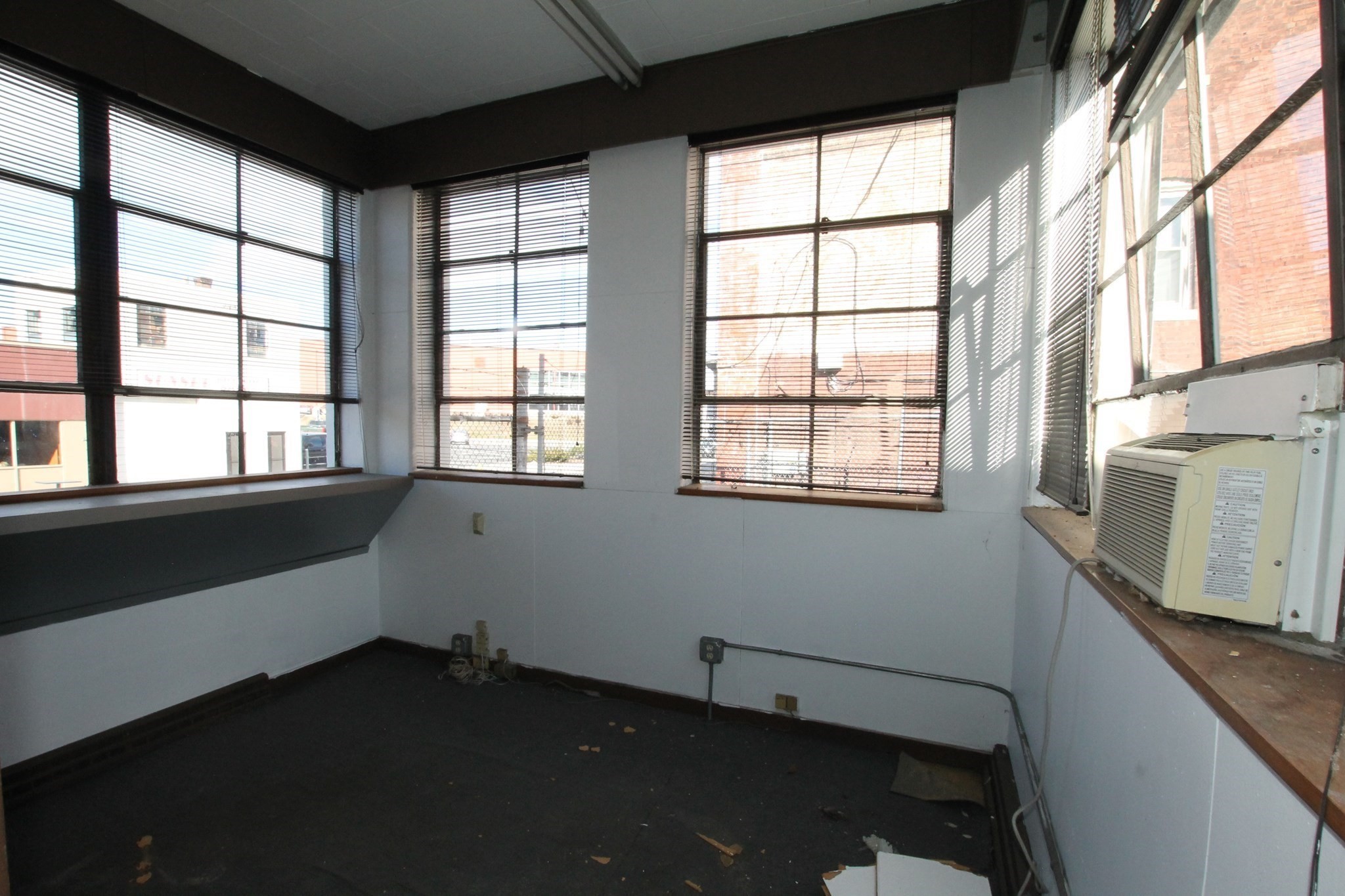 74 Water Street Property Photo 8