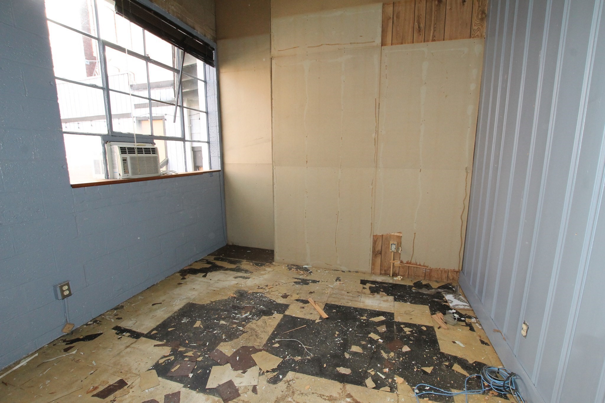 74 Water Street Property Photo 13