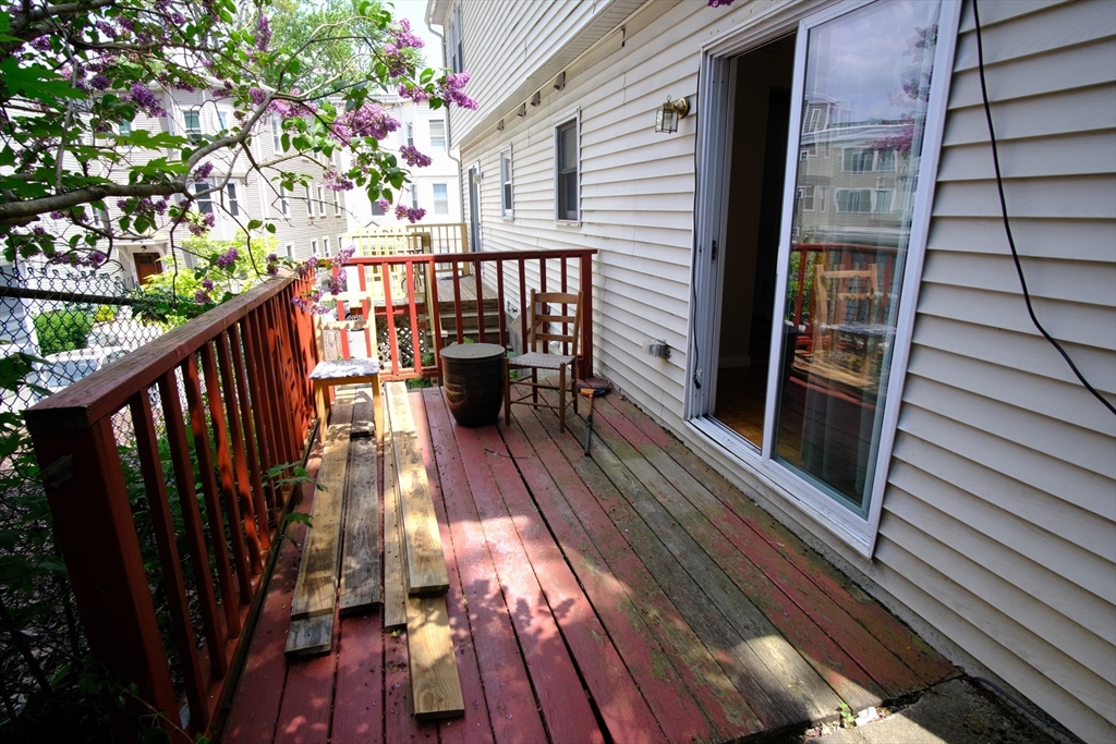 37 Forbes Street # B Property Photo 8