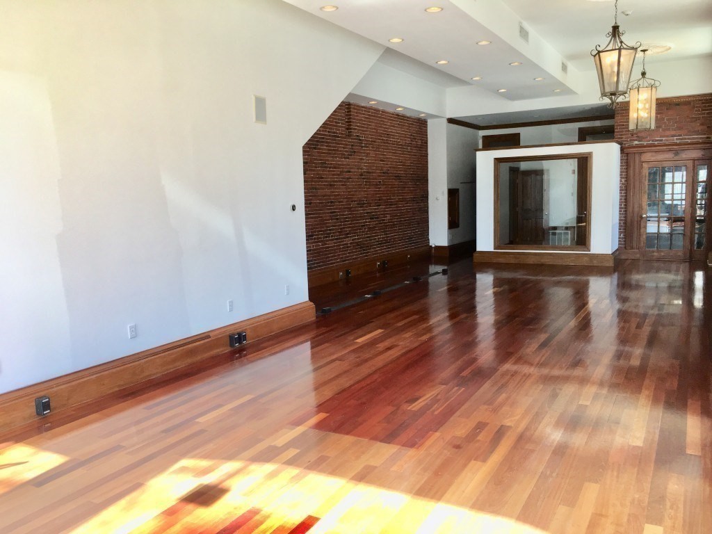 366 W Broadway # C2 Property Photo 9