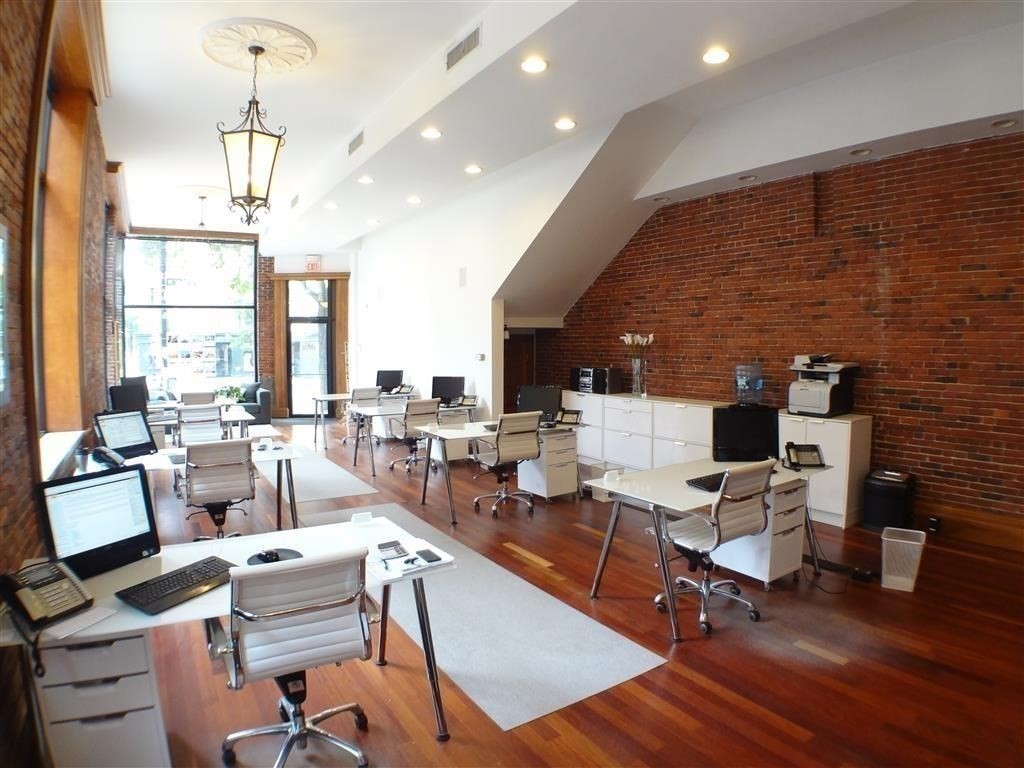 366 W Broadway # C2 Property Photo 14