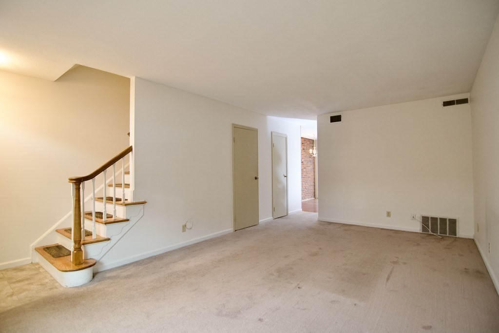 1157 Dickinson St # 1157 Property Photo 5