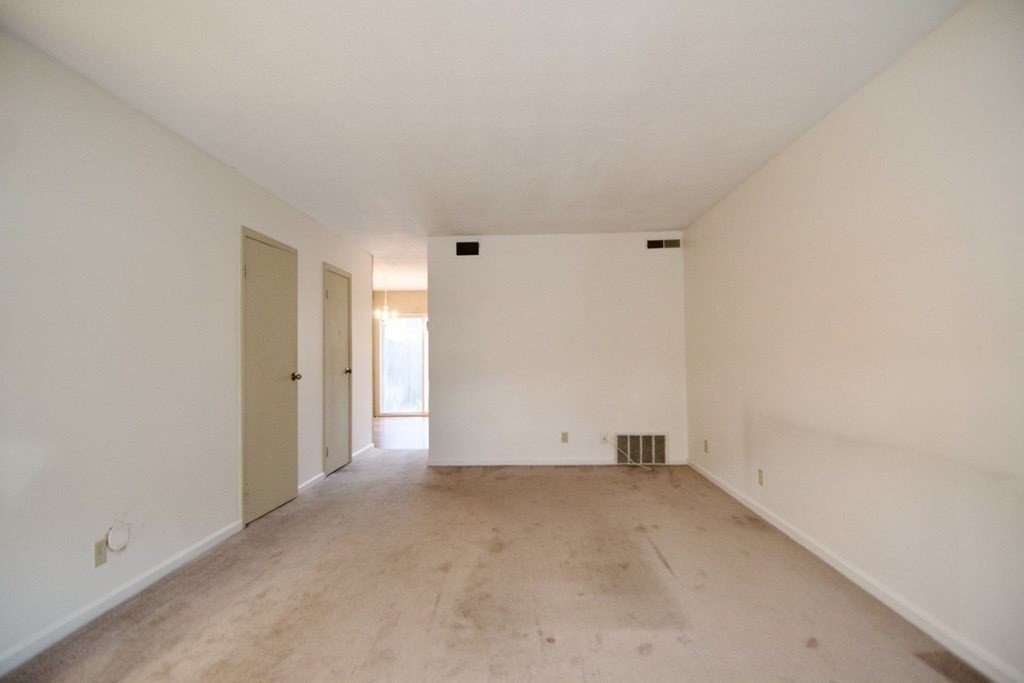 1157 Dickinson St # 1157 Property Photo 7
