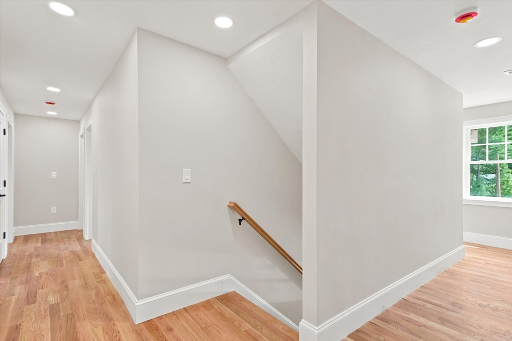 175 Pine Street Property Photo 21