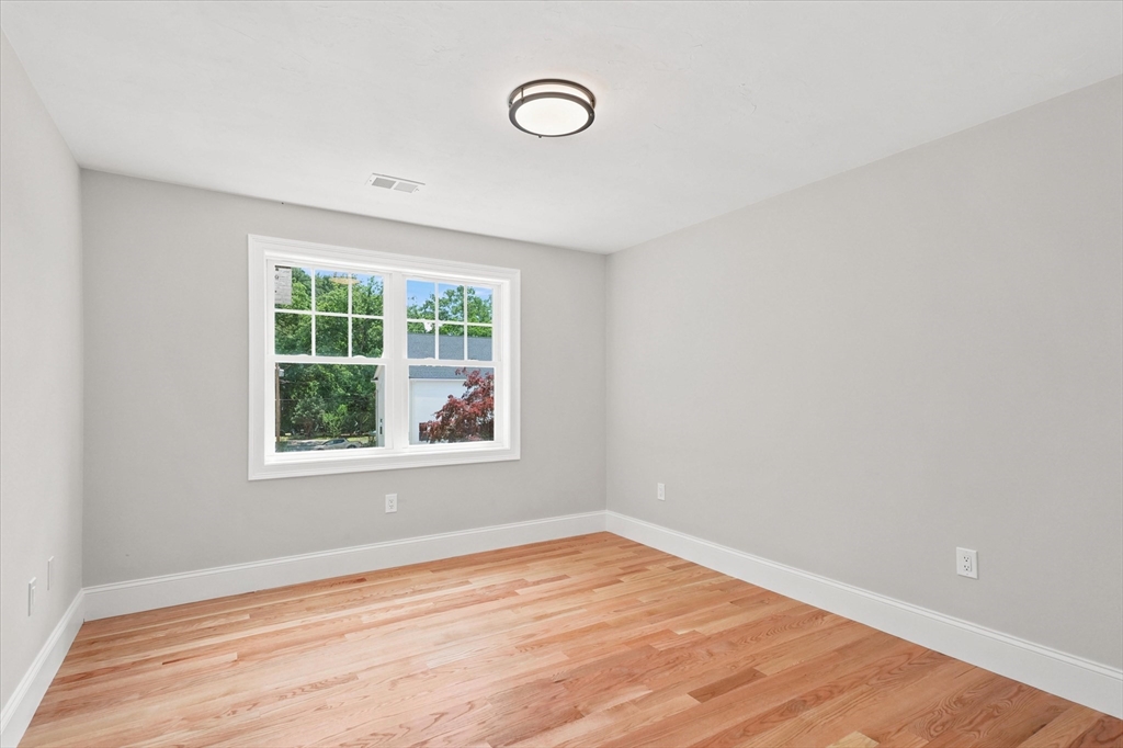 175 Pine Street Property Photo 22