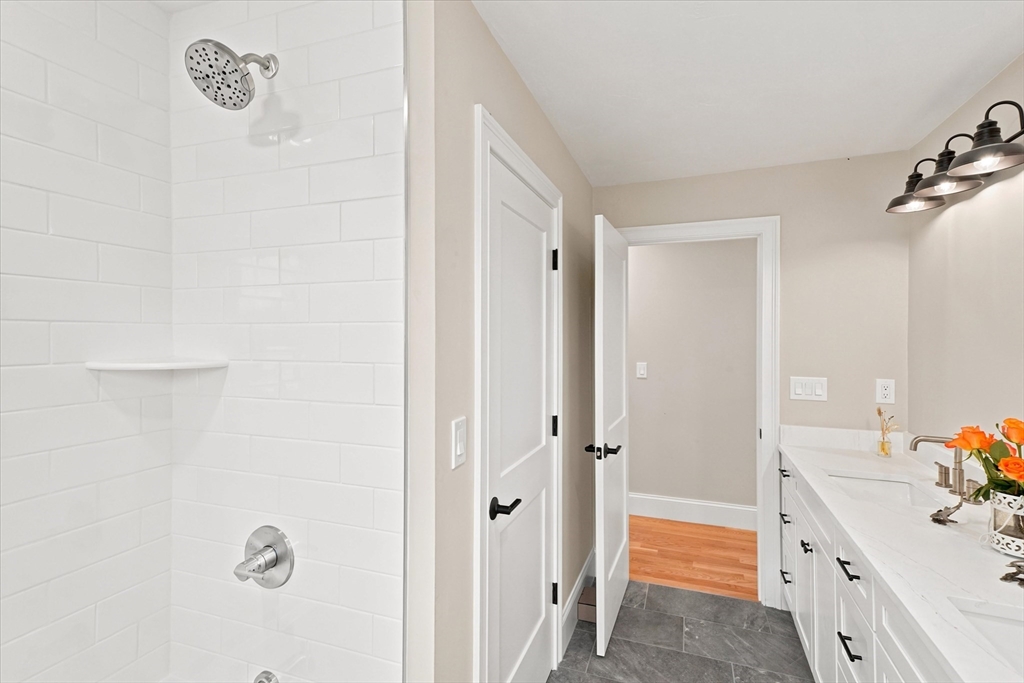175 Pine Street Property Photo 28