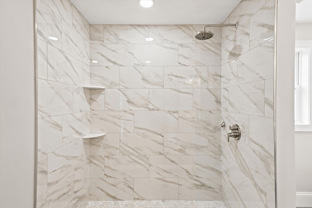 175 Pine Street Property Photo 36