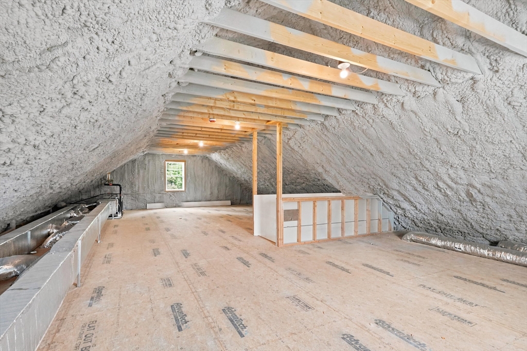175 Pine Street Property Photo 39