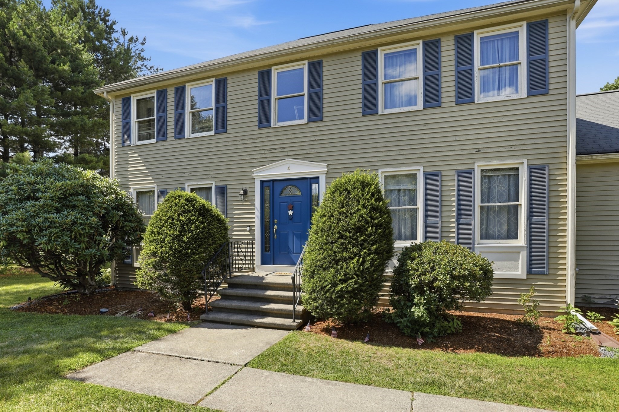 4 Oneida Place Property Photo 2