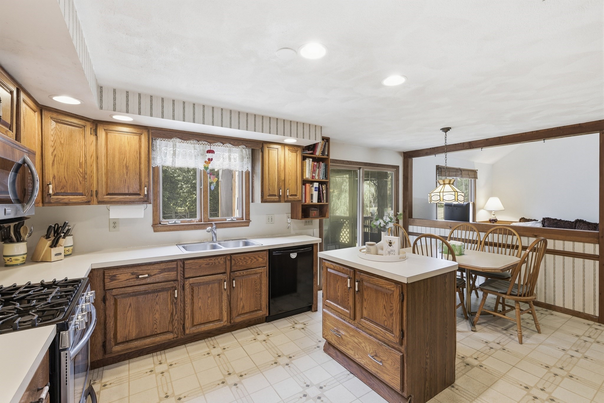 4 Oneida Place Property Photo 10