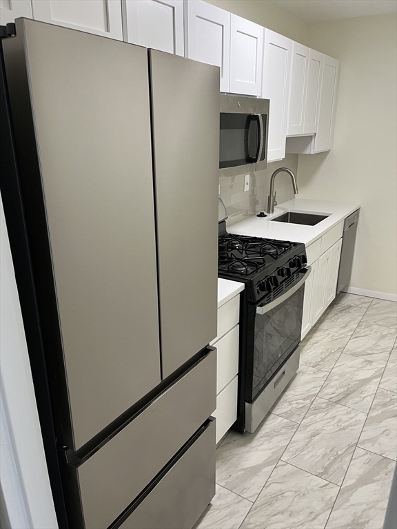 6 Whittier Pl # 17g Property Photo 6