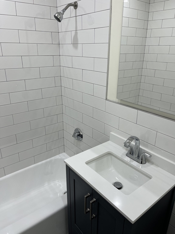 6 Whittier Pl # 17g Property Photo 8