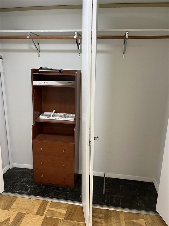6 Whittier Pl # 17g Property Photo 11