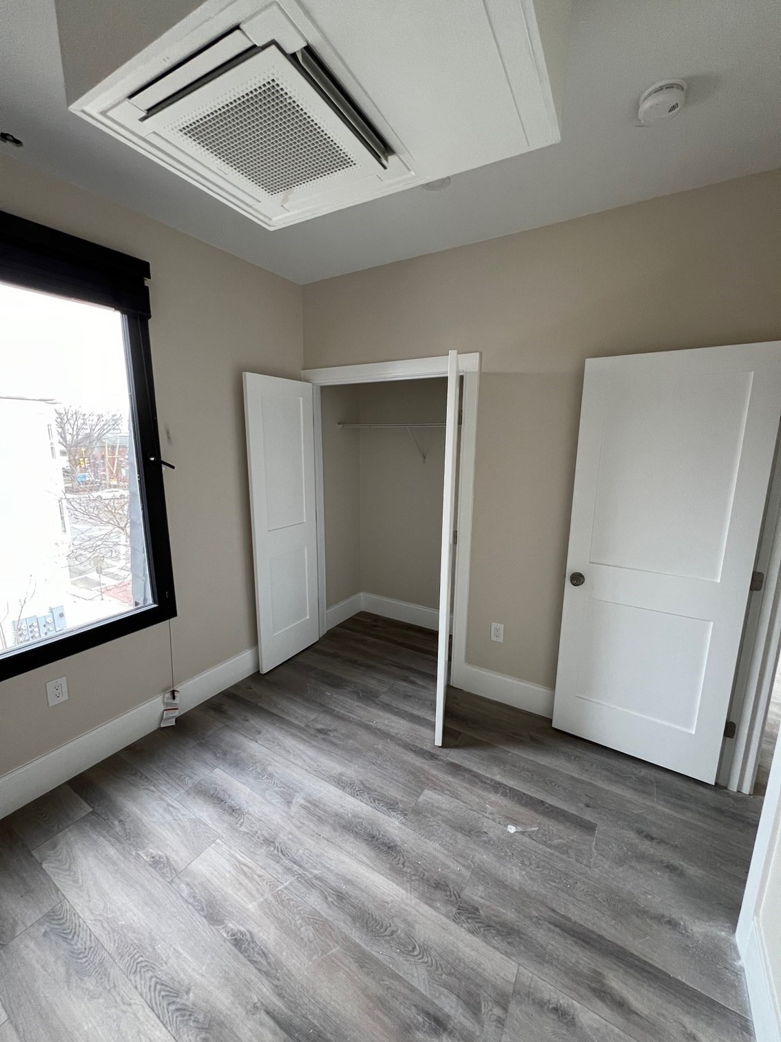 366 Broadway # 306 Property Photo 6