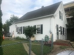 273 Pleasant St Property Photo 3