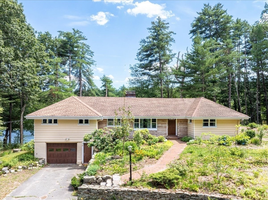 13 Shore Ave Property Photo 1