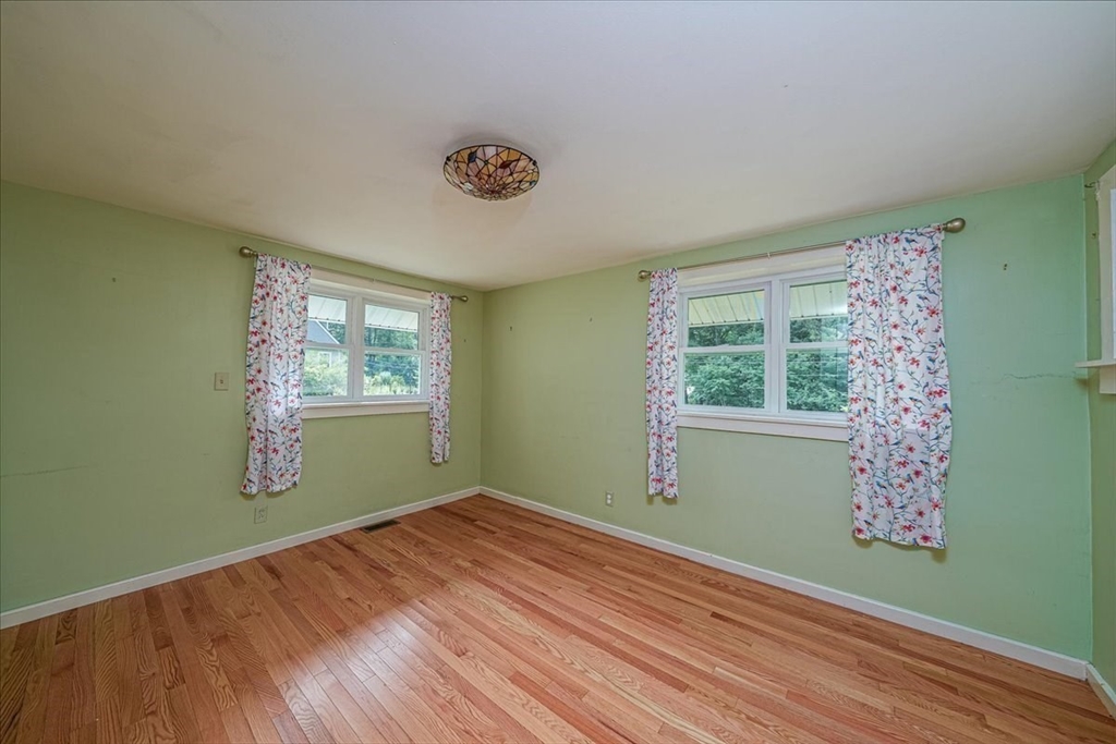 13 Shore Ave Property Photo 20
