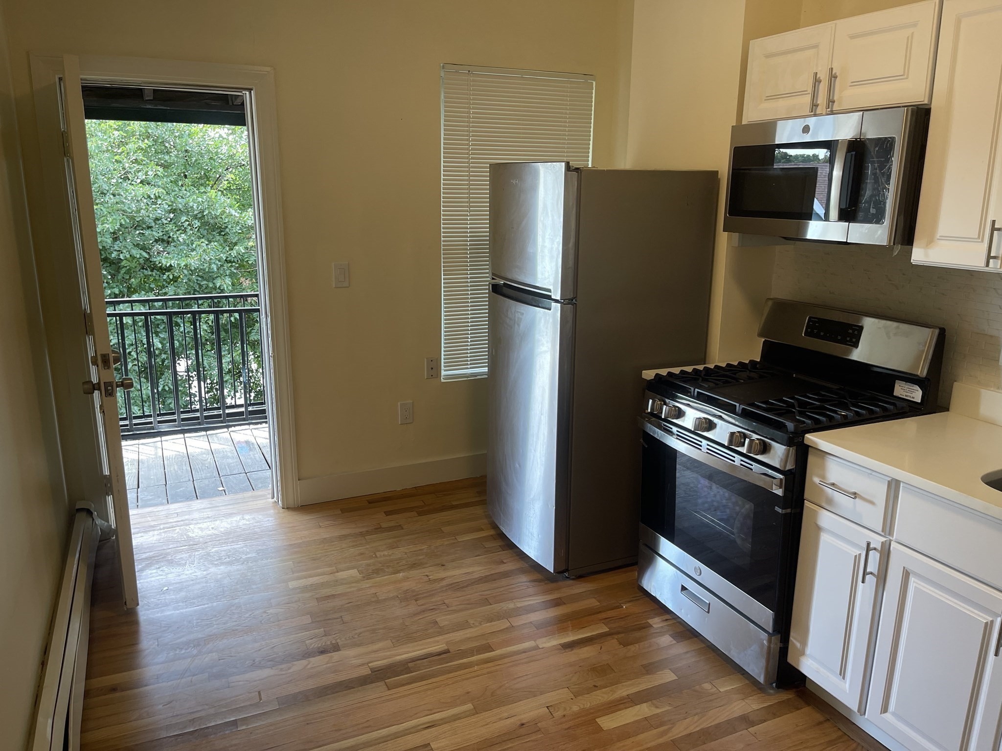 1273 Massachusetts Ave # 3 Property Photo 2