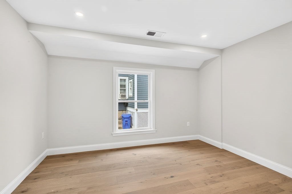 57 Nottinghill Road # 3 Property Photo 10