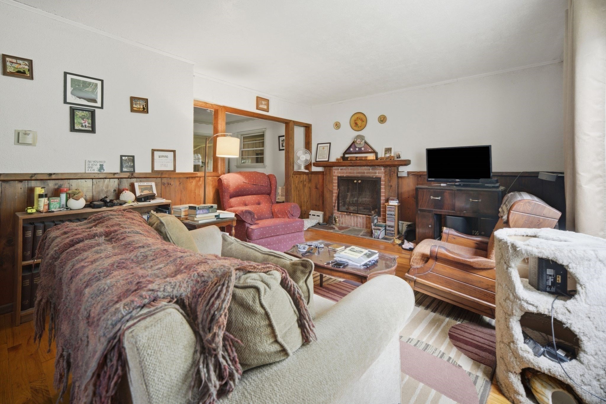 149 Old Farm Rd Property Photo 4