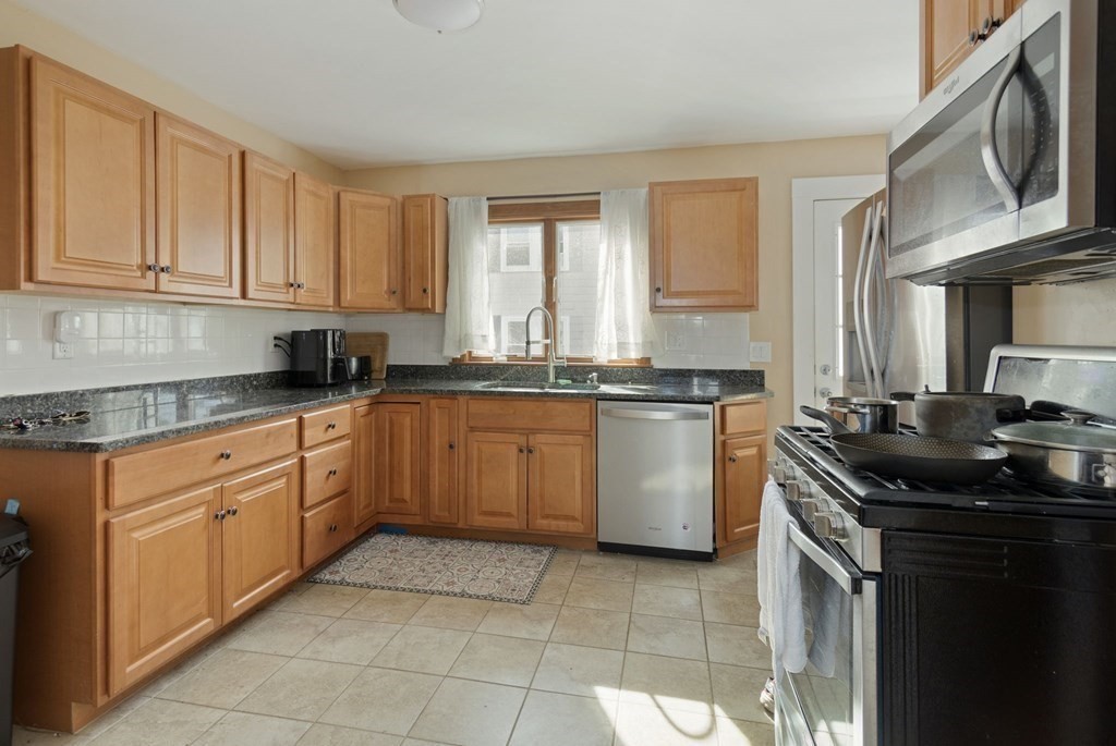 31-33 Underwood Ave # 1 Property Photo 1