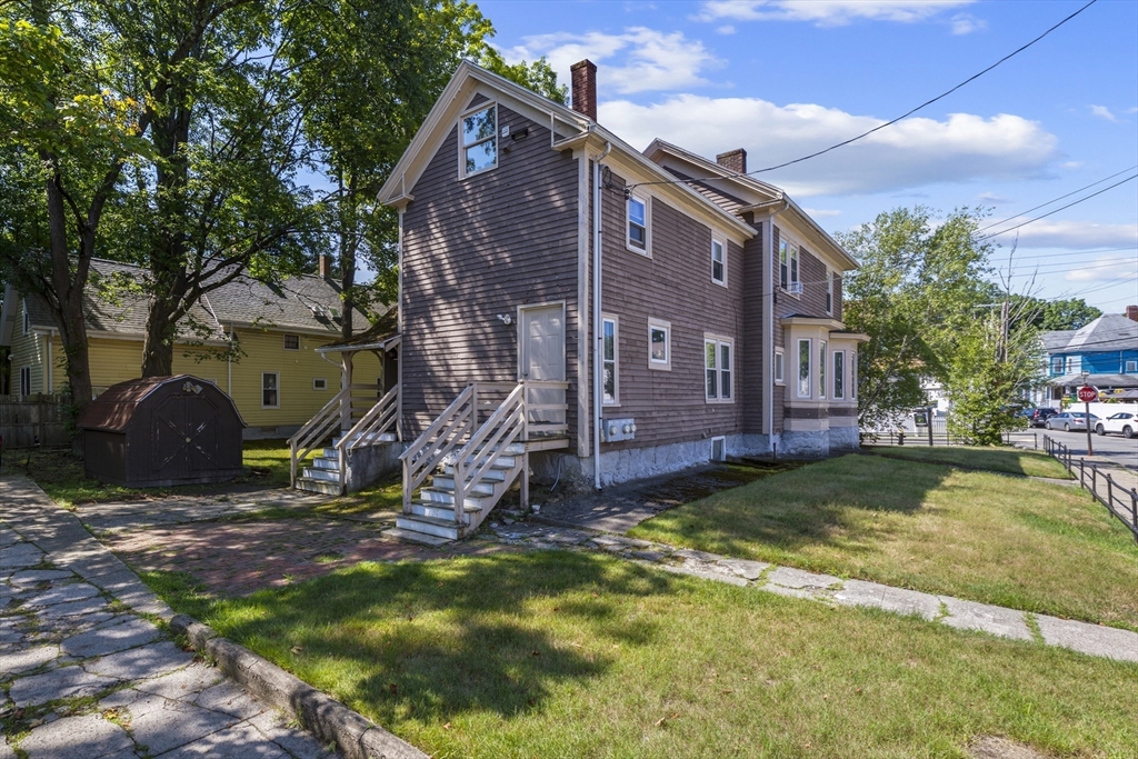 20 Walter St Property Photo 5