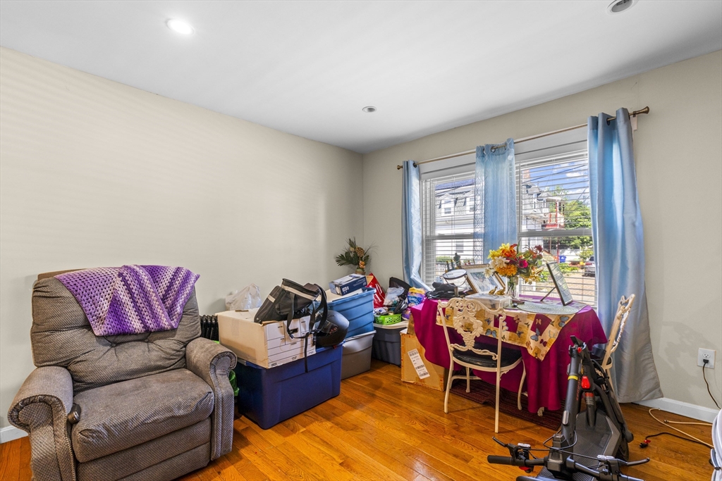 20 Walter St Property Photo 9