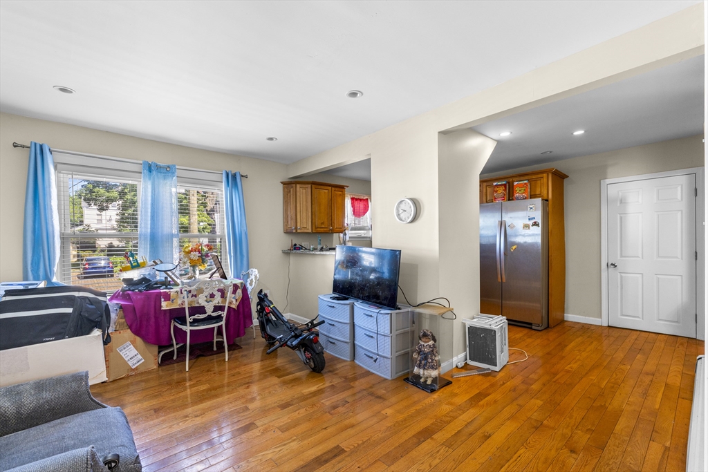 20 Walter St Property Photo 11