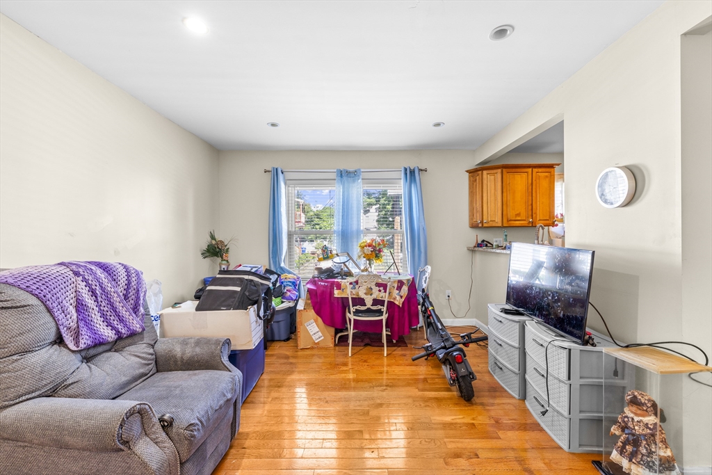 20 Walter St Property Photo 12