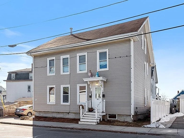 2 Grove St Property Photo 21