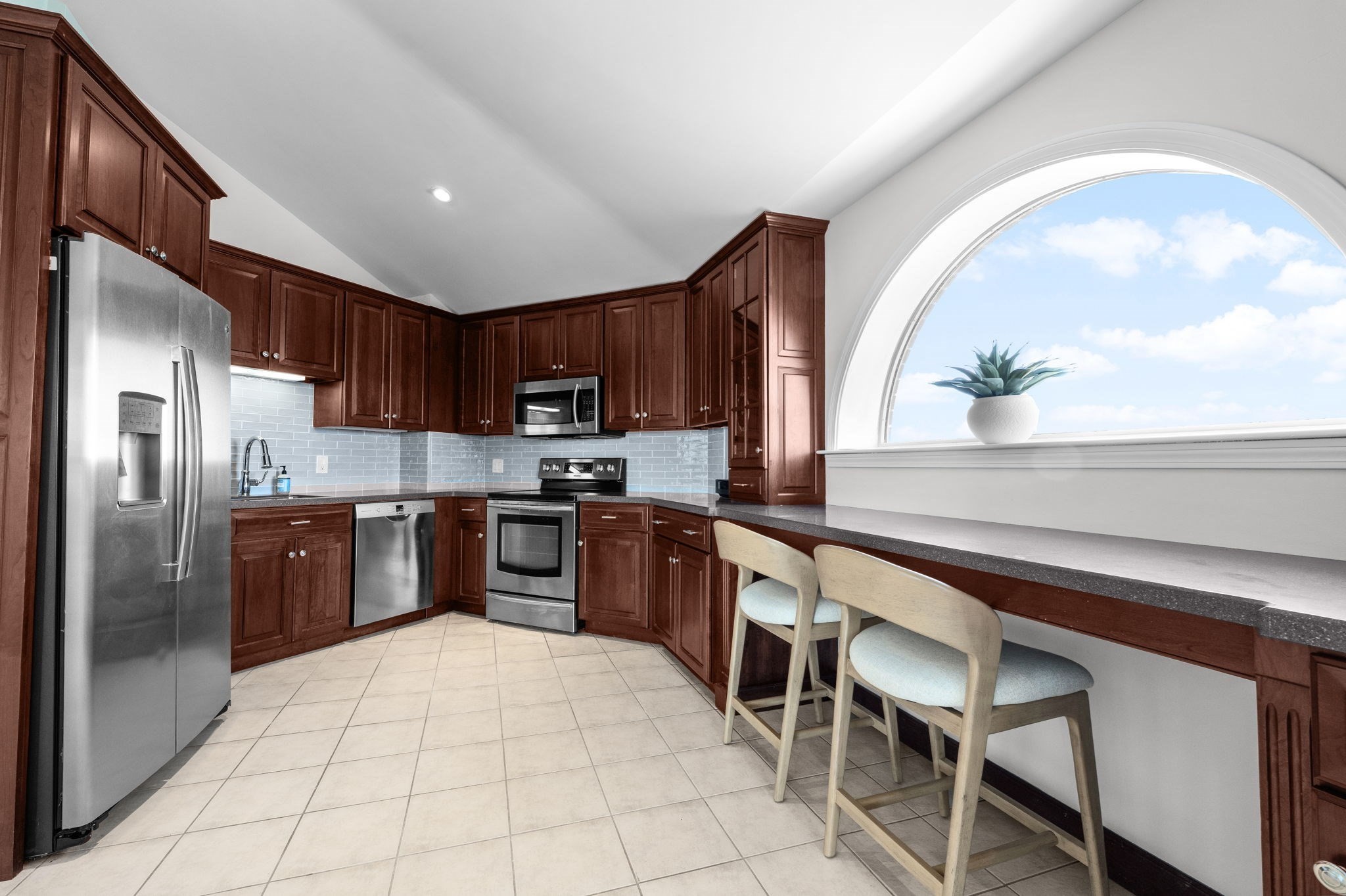 9 Park Ave # 602 Property Photo 4
