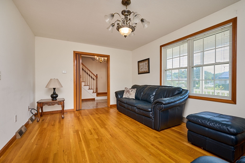 28 Admiral Street Property Photo 4