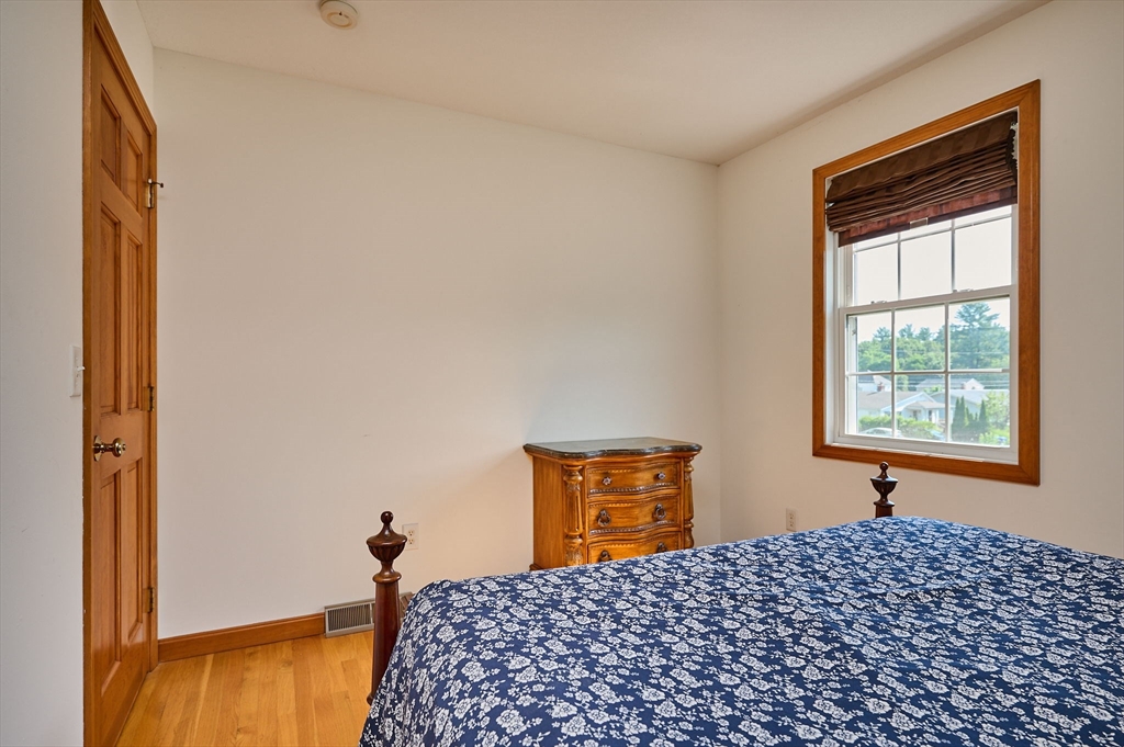 28 Admiral Street Property Photo 15