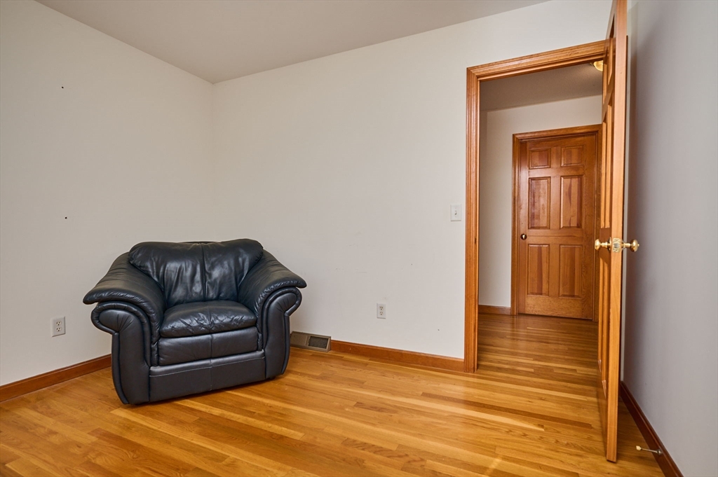 28 Admiral Street Property Photo 17