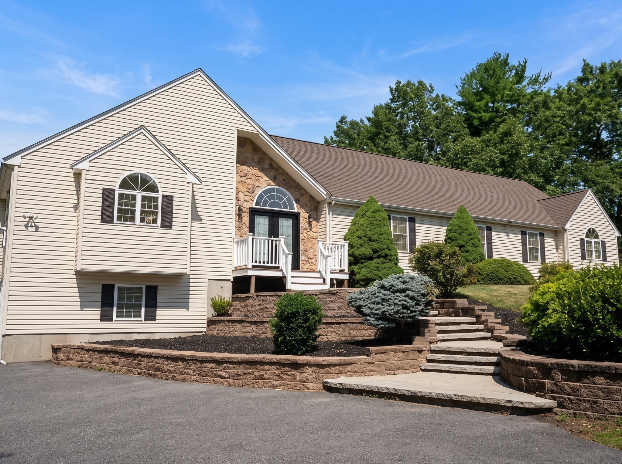 155 Ousamequin Pnes Property Photo 2
