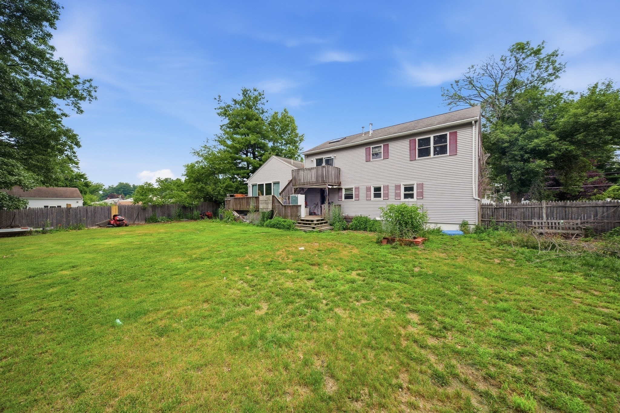 12 Harjean Rd Property Photo 4