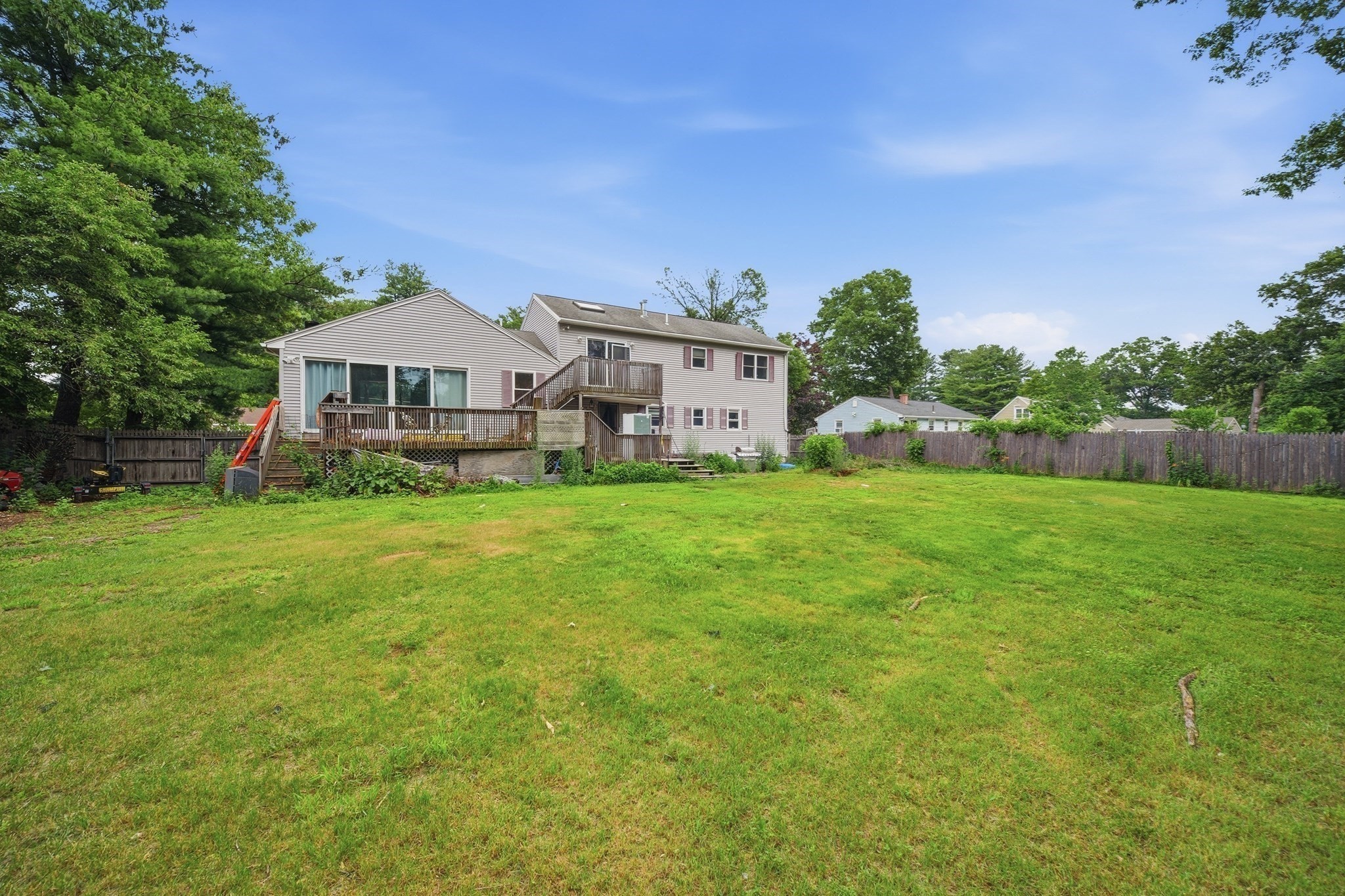 12 Harjean Rd Property Photo 5