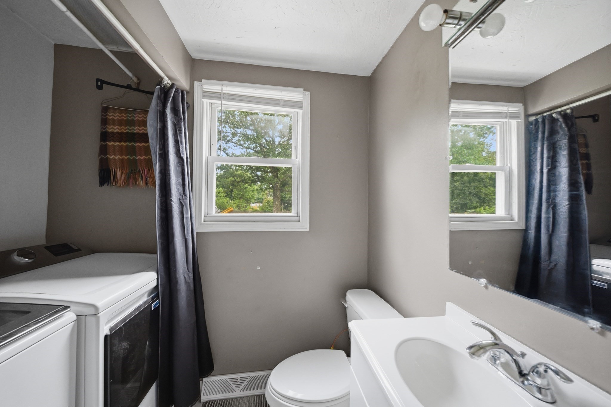 12 Harjean Rd Property Photo 22