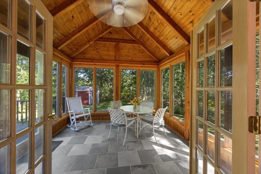 52 Oak Knoll Property Photo 8