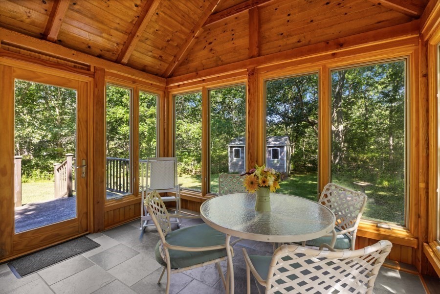 52 Oak Knoll Property Photo 10